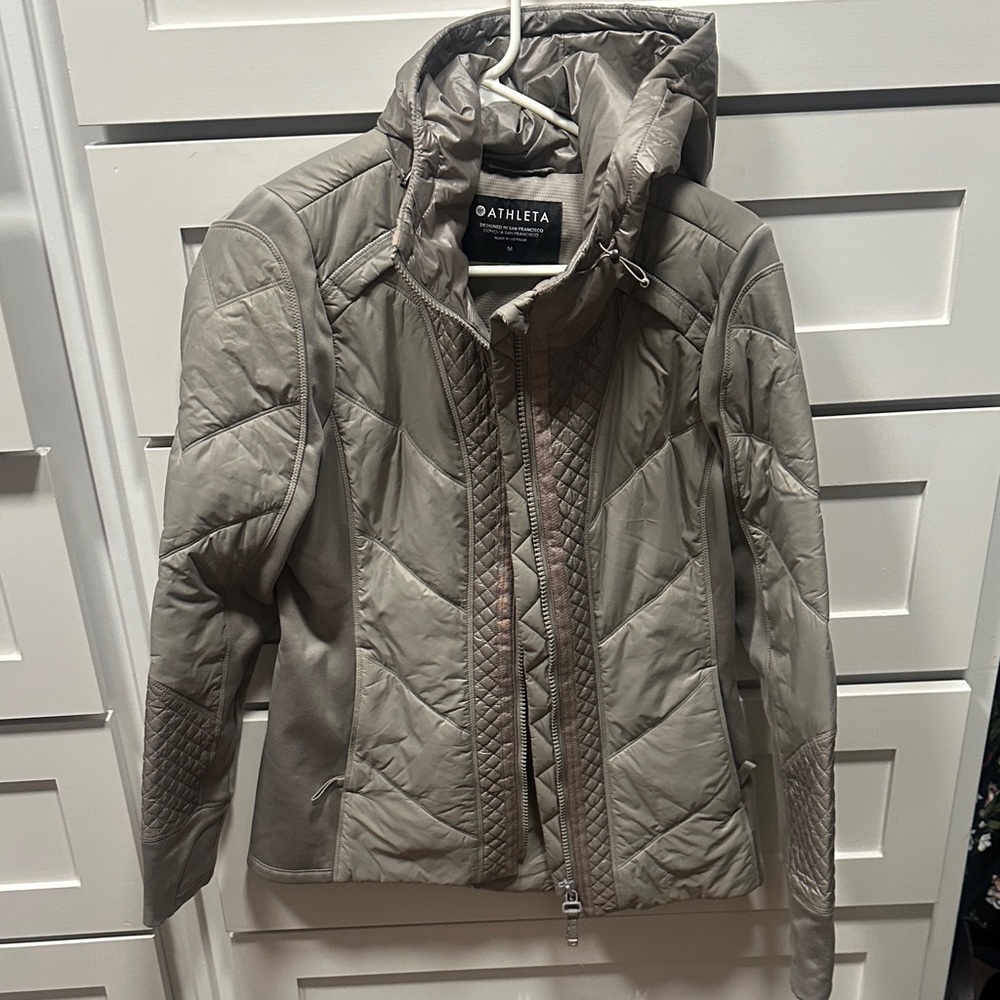 Athleta Women's rock ridge primaloft Taupe Puffer Jacket